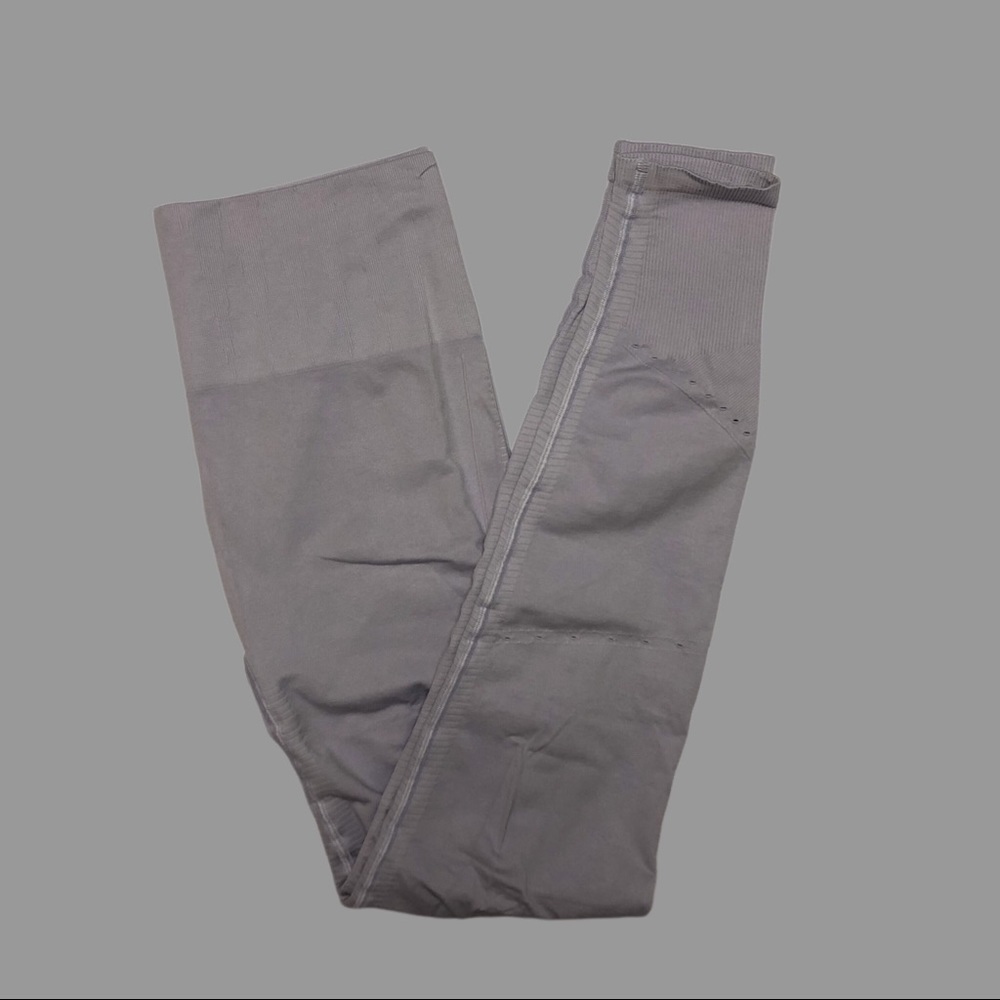 ❤️ L ❤️ NWT Anthro Leggings Eyelet Soft Stretchy Seamless Gym Workout​